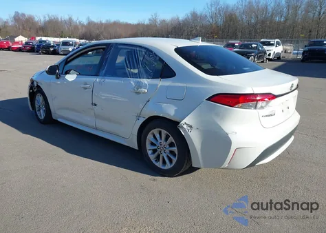 2021 Toyota Corolla Le z USA, uszkodzony, nr VIN JTDVPMAE4MJ121472